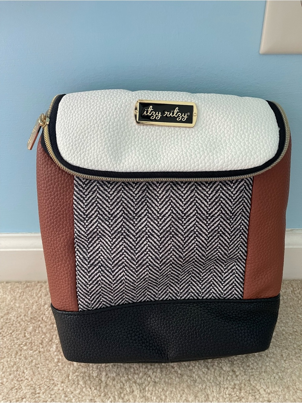 Itzy Ritzy Bottle Colorblock Bag — White, Brown, Black
